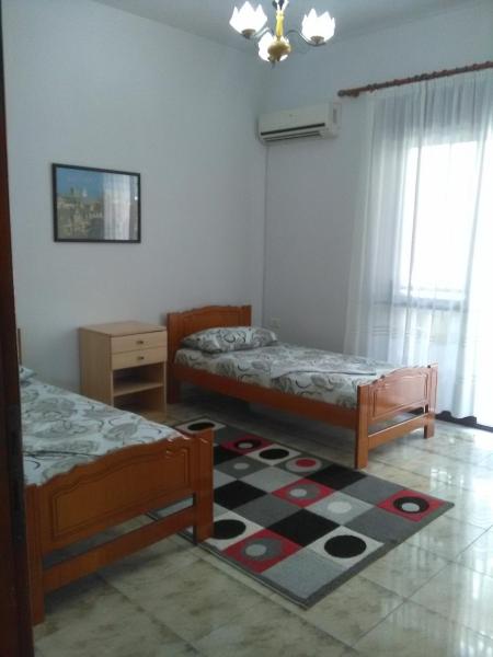 A la foto es mostra l'objecte Vila Sula Guesthouse situat a la ciutat de Durrës.