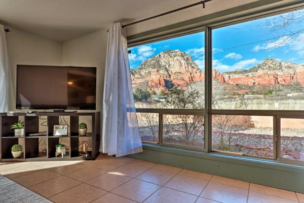 A la foto es mostra l'objecte Near Hiking & Golfing: Sedona Home w/ Patio! situat a la ciutat de Sedona.