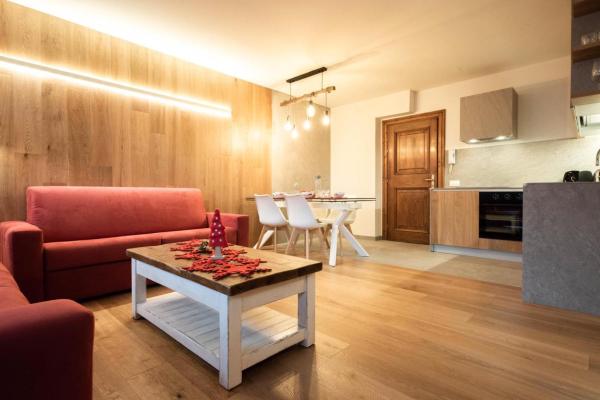 写真にはChiapuzza市にあるChalet Ruoibesが写っています。