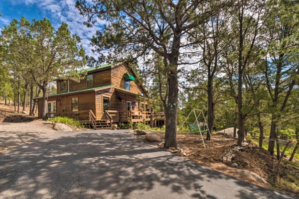 A la foto es mostra l'objecte Alto Home with Deck and Views about 15 Mi to Ski Apache! situat a la ciutat de Carrizozo.
