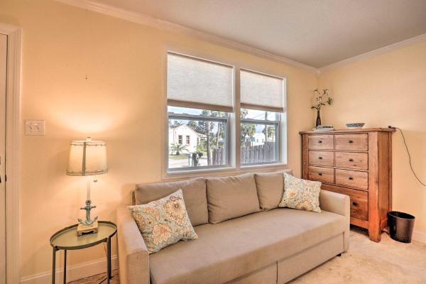 Billede 7: St Augustine Studio with Fire Pit - Walk to Beach!