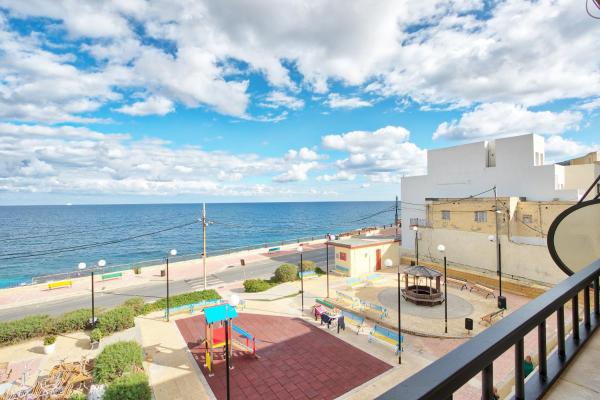 119/4 - Sea View Apartment - 3 bedrooms