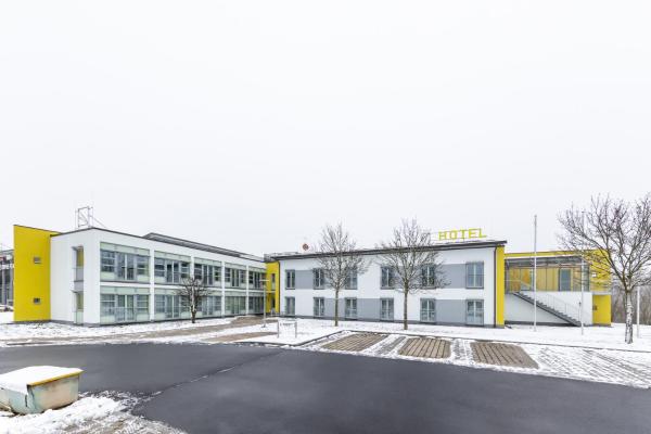 Na zdjęciu widoczny jest obiekt Hotel Fränkische Schweiz-Pegnitz położony w mieście Pegnitz.