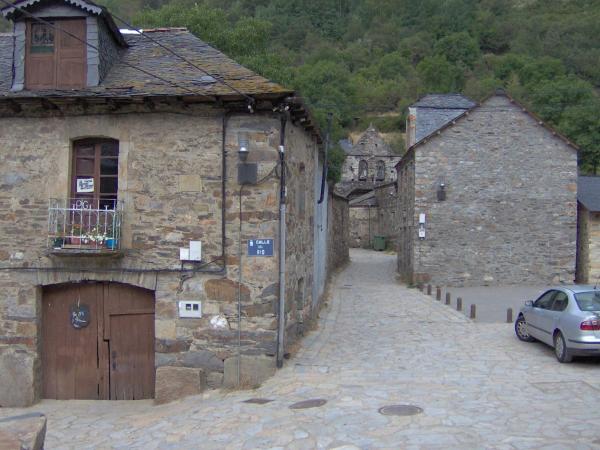 A la foto es mostra l'objecte Casa Trallera situat a la ciutat de Salientes.