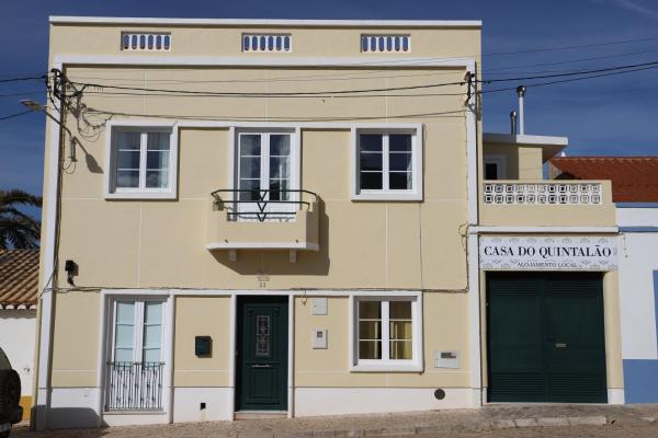A la foto es mostra l'objecte Casa do Quintalão situat a la ciutat de Raposeira.