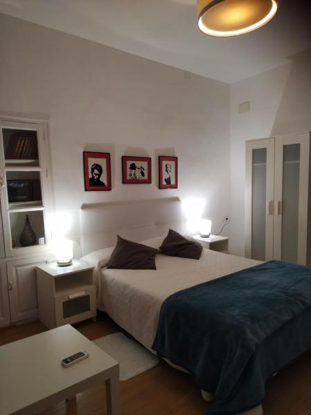 På billedet ses objektet Estudio en Albaicin 1A, Granada beliggende i byen Granada.