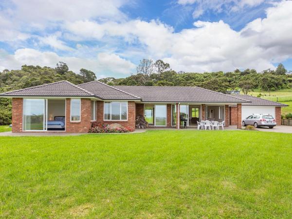 Na zdjęciu widoczny jest obiekt Matakana Views - Matakana Holiday Home położony w mieście Matakana.