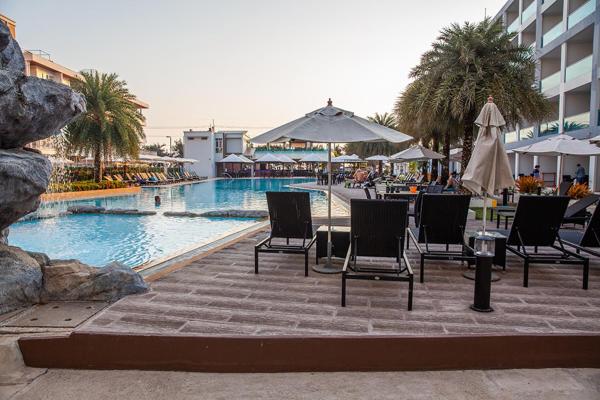 På billedet ses objektet GB710 Grand Blue Beach Condo maephimholiday beliggende i byen Klaeng.