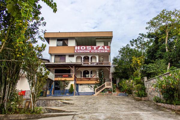Hostal Limoncocha - Loreto