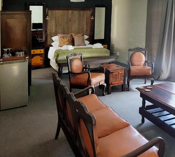 A la foto es mostra l'objecte Rustique Paris Guest House situat a la ciutat de West End.
