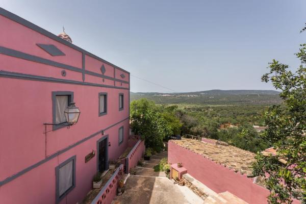 Na fotografii je vidět objekt Casa Amoreira - Quinta Amoreira nacházející se ve městě Faro.