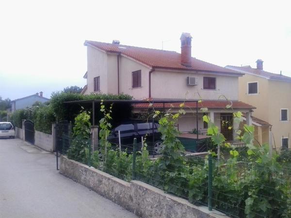 A la foto es mostra l'objecte APARTMENT EDI 1 situat a la ciutat de Pula.