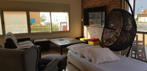 Nella foto è visibile l'oggetto Yael Ashalim Solar Home situato nella città di Be'er Milka.