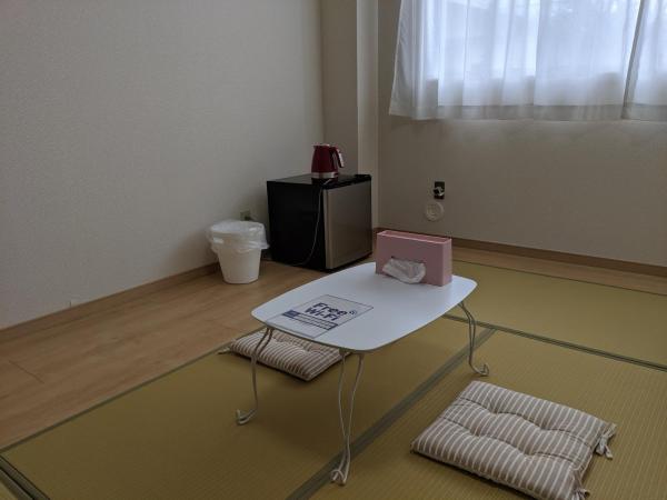 Photo 8 : 街のホテル