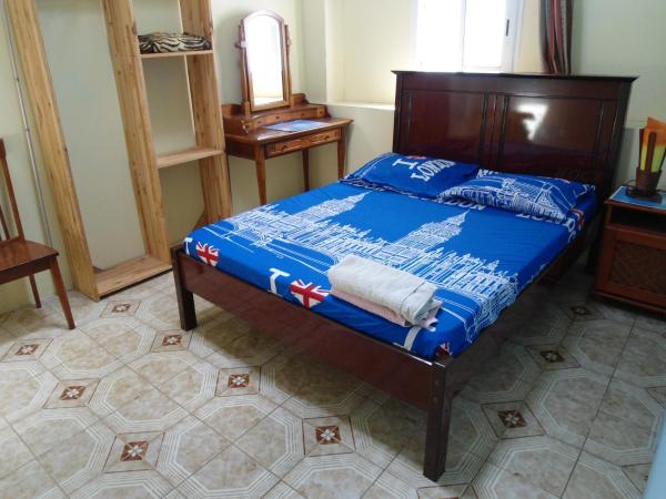 Na zdjęciu widoczny jest obiekt Chambres D'hôtes AISSA położony w mieście Saint-Denis.