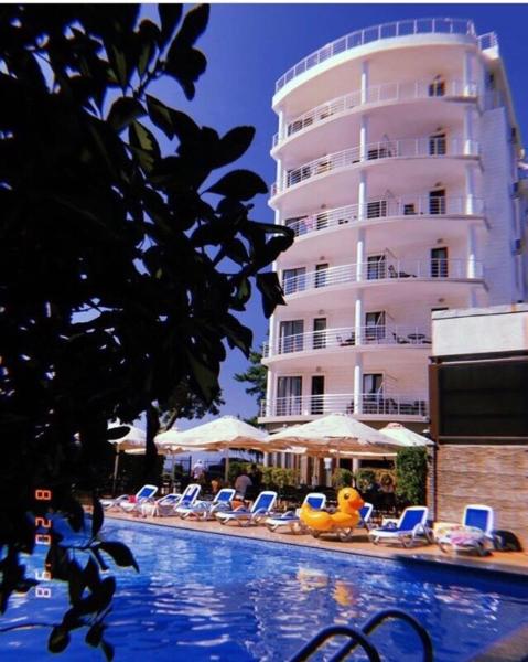 The photo shows the Kobuleti Pearl Of Sea Hotel & Spa located in the city of Kobuleti.