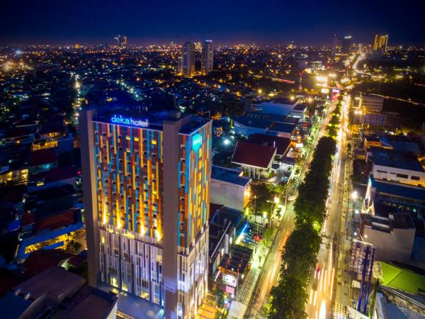 A la foto es mostra l'objecte Deka Hotel Surabaya HR Muhammad situat a la ciutat de Putat-gede.