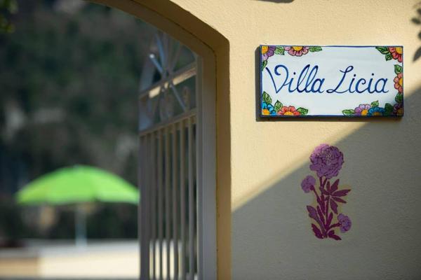 A la foto es mostra l'objecte Casa Licia situat a la ciutat de Positano.
