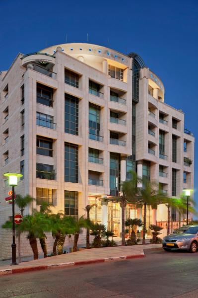 Crowne Plaza Haifa, an IHG Hotel