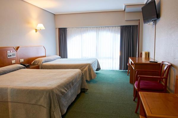 写真にはサントゥルツィ市にあるHotel San Jorgeが写っています。