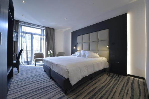 A la foto es mostra l'objecte Hotel Monarc situat a la ciutat de Oostende.