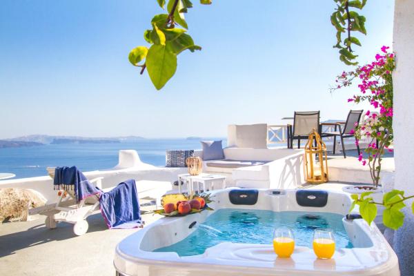 På billedet ses objektet Alexander's Suites beliggende i byen Oia.