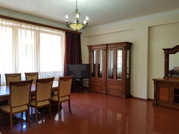 På billedet ses objektet Northern Avenue 2 bedroom Deluxe apartment with Balcony HH644 beliggende i byen Jerevan.