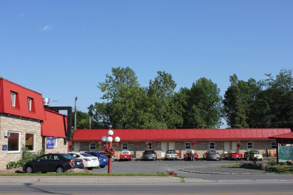 A la foto es mostra l'objecte Imperial Inn Thousand Islands situat a la ciutat de Gananoque.