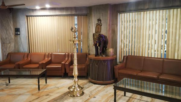 På billedet ses objektet Hotel Elite International beliggende i byen Thrissur.
