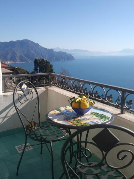 A la foto es mostra l'objecte Casa Panoramica situat a la ciutat de Amalfi.