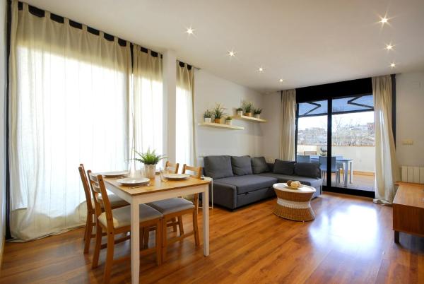 Céntrico apartamento con terraza, Barcelona