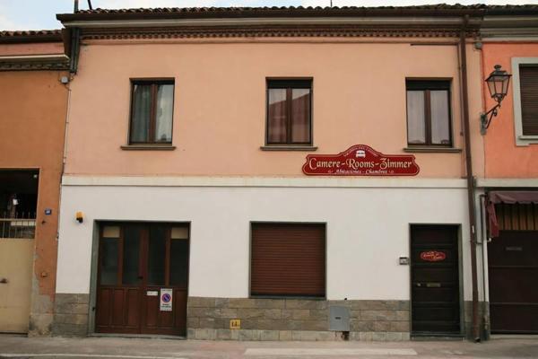 På billedet ses objektet Locanda Del Centro beliggende i byen Cambiano.
