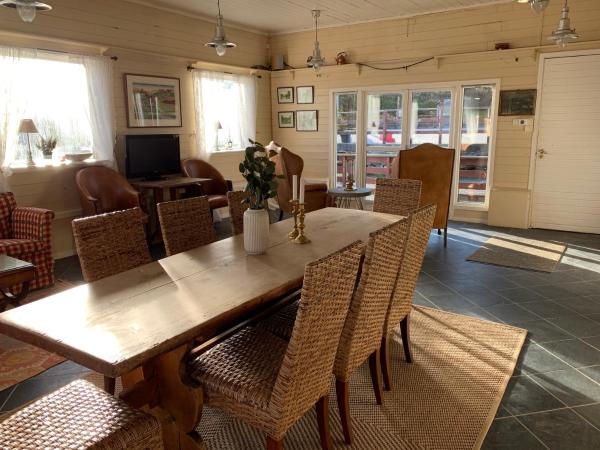 Moldegaard Riding Lodge - Osøyro