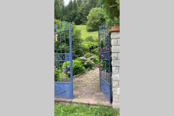 Na fotografii je vidět objekt Paola’s Country Home - Vanoi Primiero Trentino nacházející se ve městě Ronco.