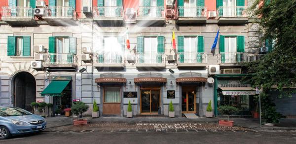 Grand Hotel Europa & Restaurant, Neapol