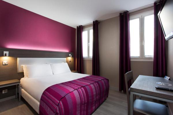 A la foto es mostra l'objecte Hôtel des Pavillons situat a la ciutat de París.