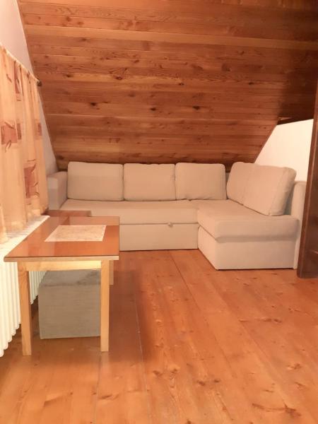 Op de foto is het object Apartmán Schovánek te zien, gelegen in de stad Harrachov.