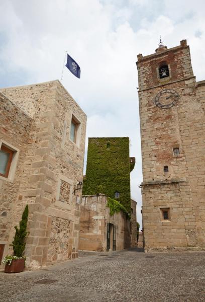 A la foto es mostra l'objecte Atrio situat a la ciutat de Càceres.
