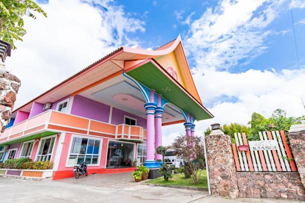 A la foto es mostra l'objecte M Resort situat a la ciutat de Ban Nok.