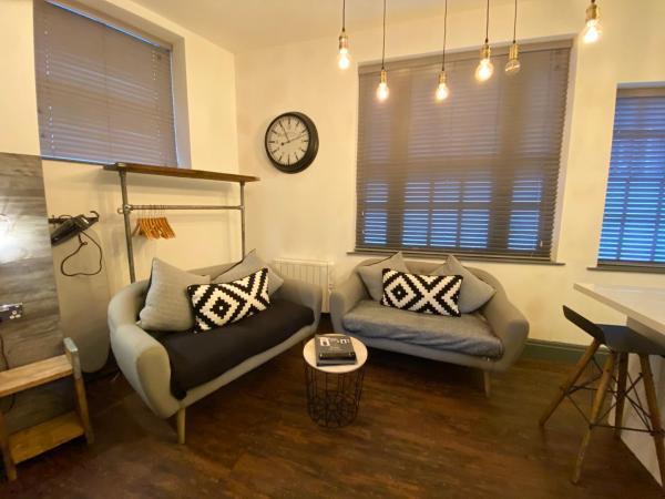 Studio at The Coach House Apartments的照片9