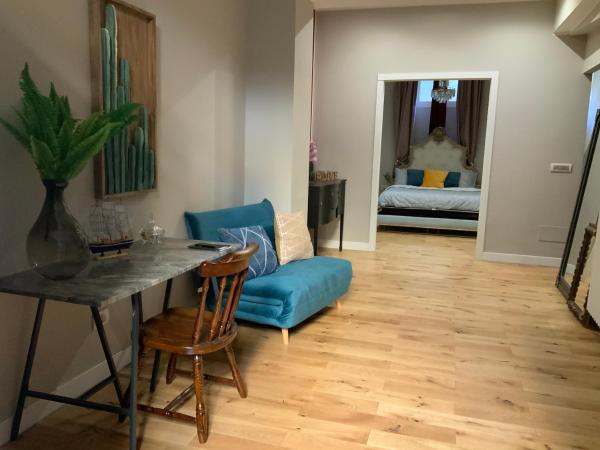 Beautiful Basement-tony Appartment-in The Heart Of Milan - Milán
