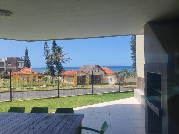 A la foto es mostra l'objecte Saints View Resort Unit 2 situat a la ciutat de Uvongo Beach.