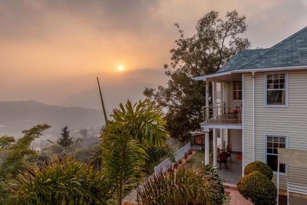 Le Reve Valley - Canadian Cottage 1 - 3bhk Luxury Cottage,bonfire,barbeque,gym,kids Play Zone,lake View - Uttarakhand