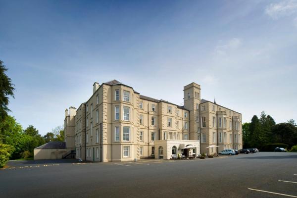 Nella foto è visibile l'oggetto The Waverley Castle Hotel situato nella città di Darnick.