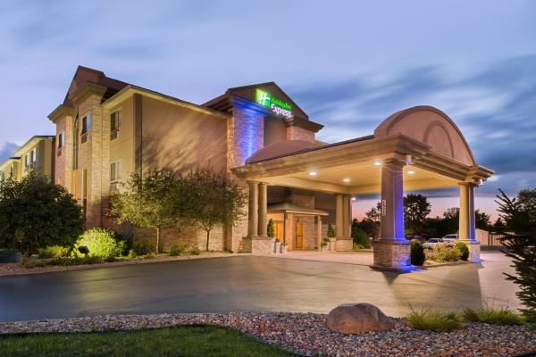 På billedet ses objektet Holiday Inn Express & Suites Bucyrus by IHG beliggende i byen Upper Sandusky.
