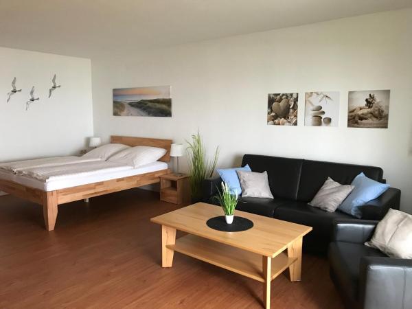 Auf dem Foto ist das Objekt Steiner Strandappartements Appartement 302 Seeseite in der Stadt Stein zu sehen.