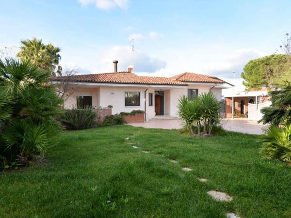 A la foto es mostra l'objecte B&B Guarini situat a la ciutat de Casamassima.