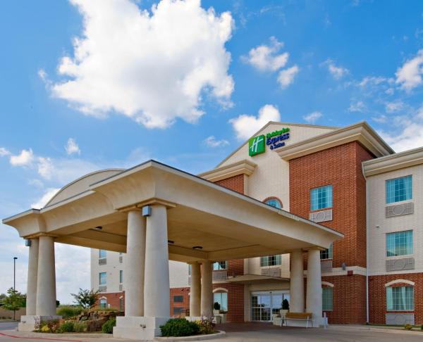 A la foto es mostra l'objecte Holiday Inn Express Hotel & Suites Levelland by IHG situat a la ciutat de Levelland.