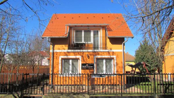 Auf dem Foto ist das Objekt Horváth Apartmanház in der Stadt Orosháza zu sehen.