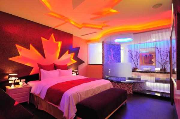 Foto 2: One + One Motel